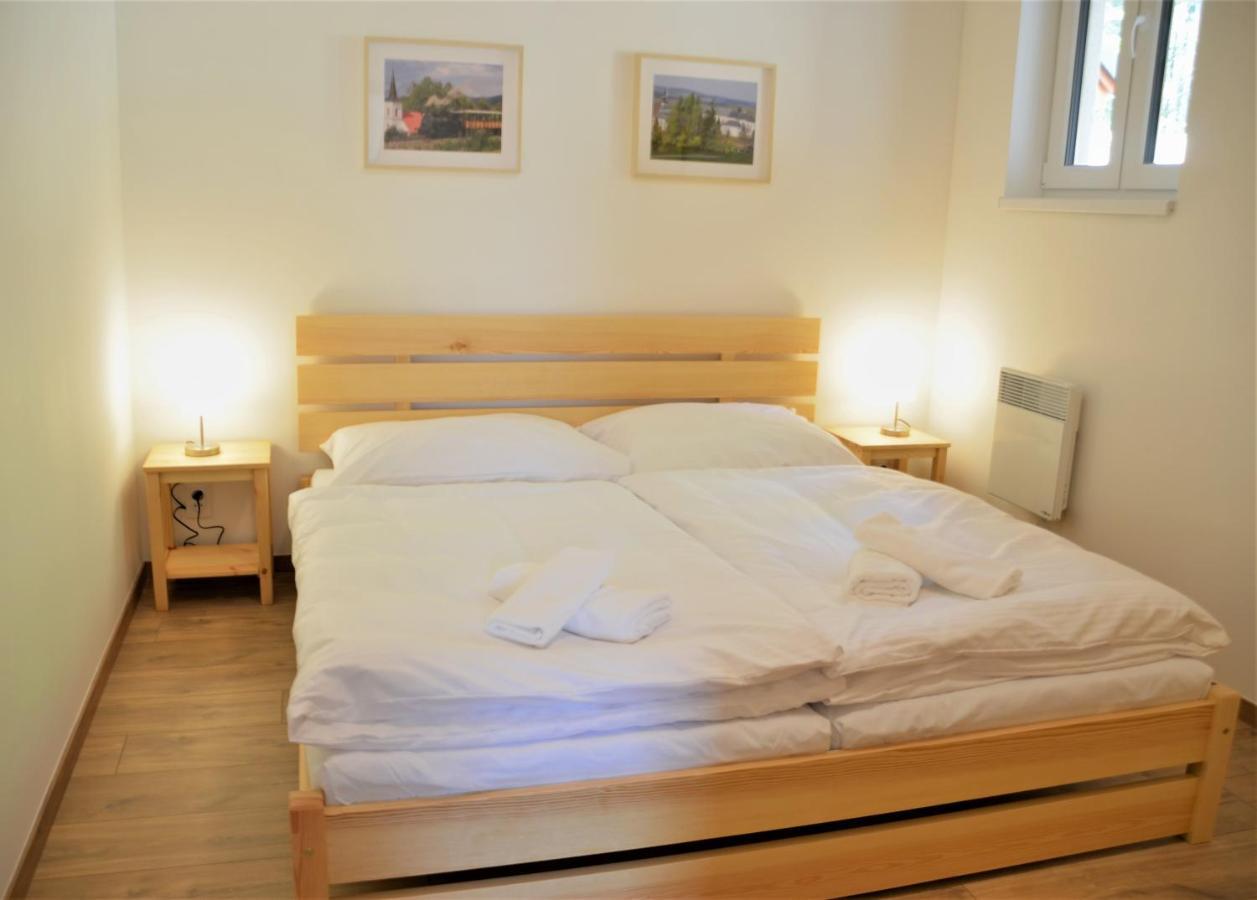 Apartmany Deluxe Sázava Екстериор снимка